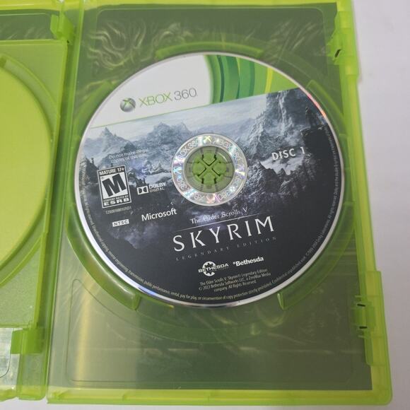 The Elder Scrolls V: Skyrim (Xbox 360, 2011) Legendary Edition w/ Map Complete - Picture 3 of 6